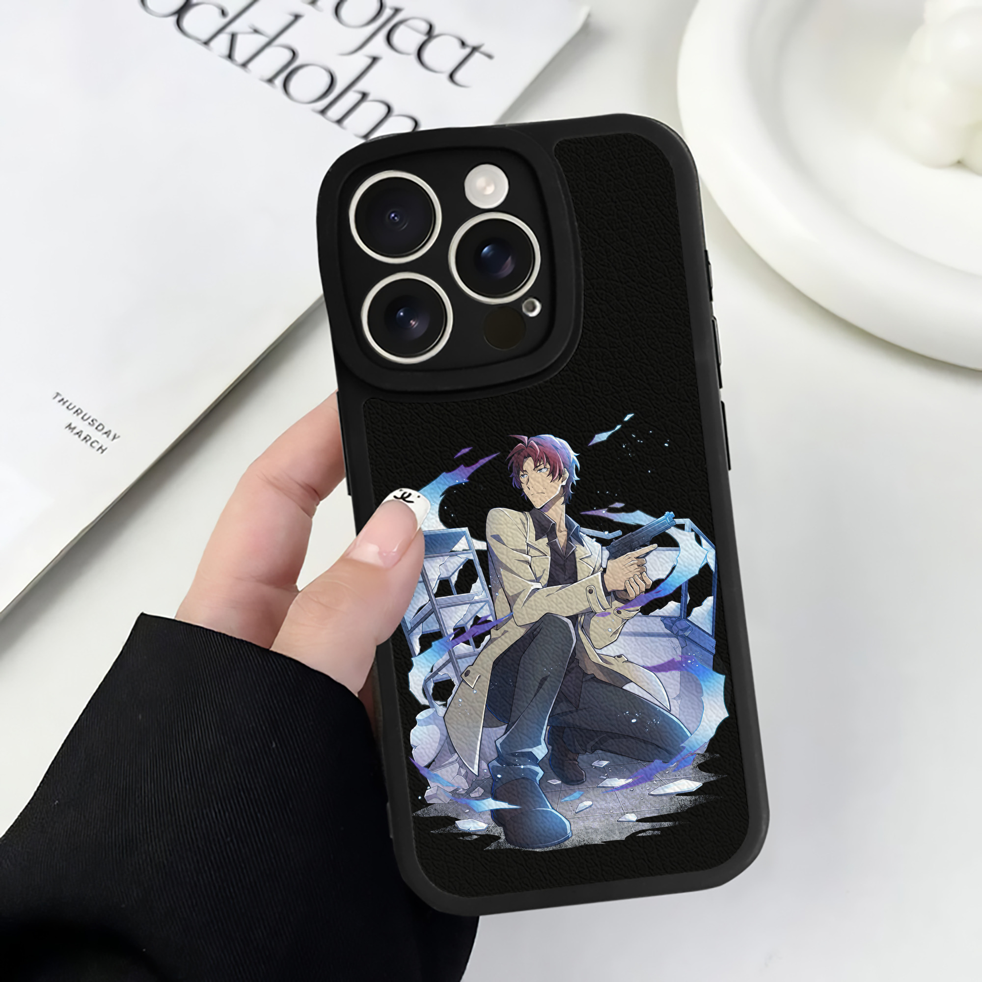 （画像用） 文豪ストレイドッグス Bungo Stray Dogs 【iPhone 16シリーズ対応】シリコンスマホケース（レザー調） 材質：シリコン